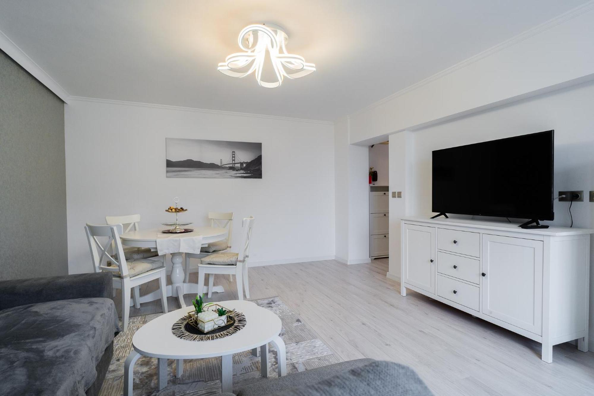 Апартаменты Luxury 2Br On Decebal Avenue Бухарест Экстерьер фото